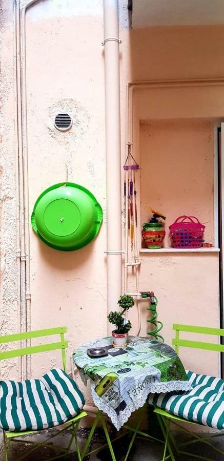 •Budget Travellers •Great Location Athens Exterior photo